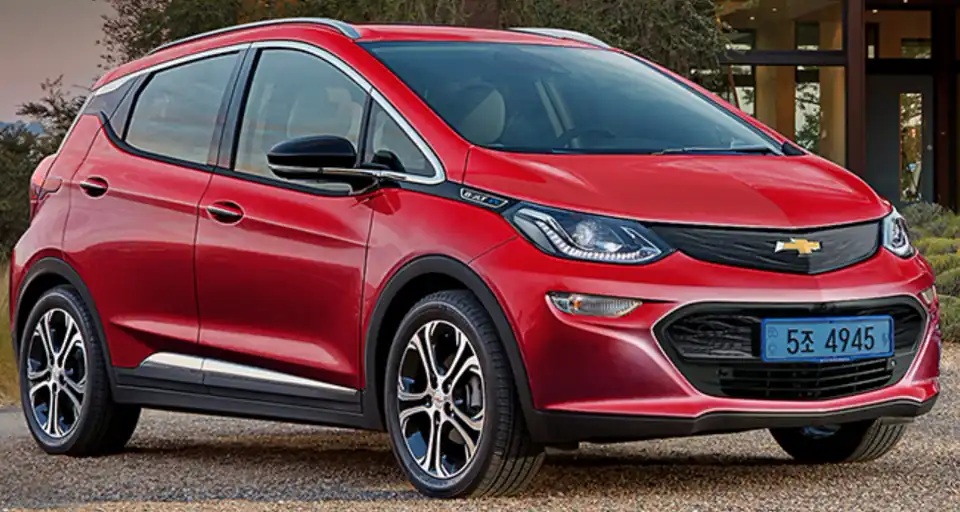 쉐보레 bolt ev 스칼렛 레드(GL8) 색상 차량 이미지